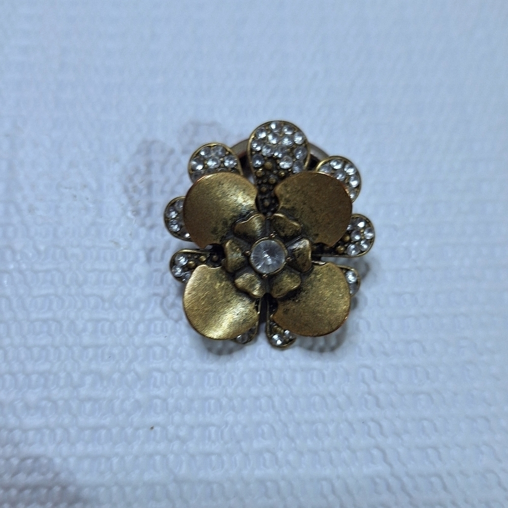 Costume Jewelry Wemones Faux Stone Flower Stretch Brass Ring - Picture 2 of 7